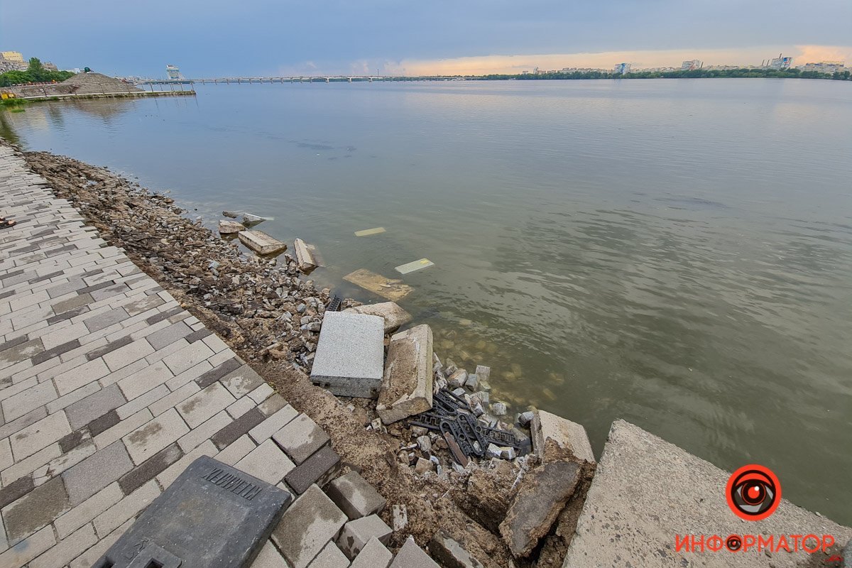 А с ней - забор А с ней - забор