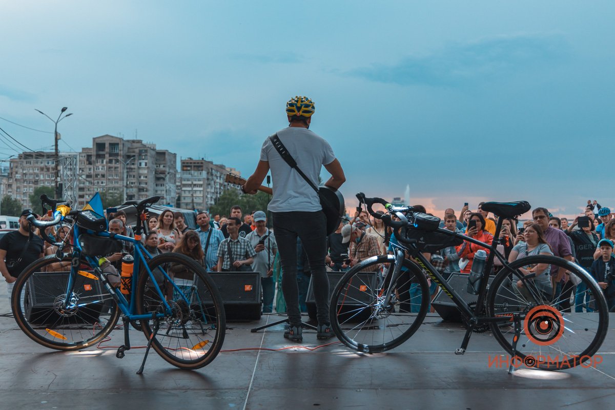 Велосипеды даже на сцене