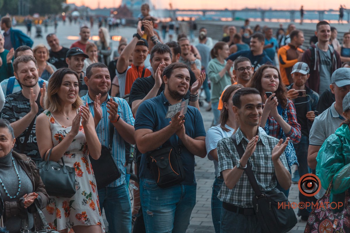 Радостные лица