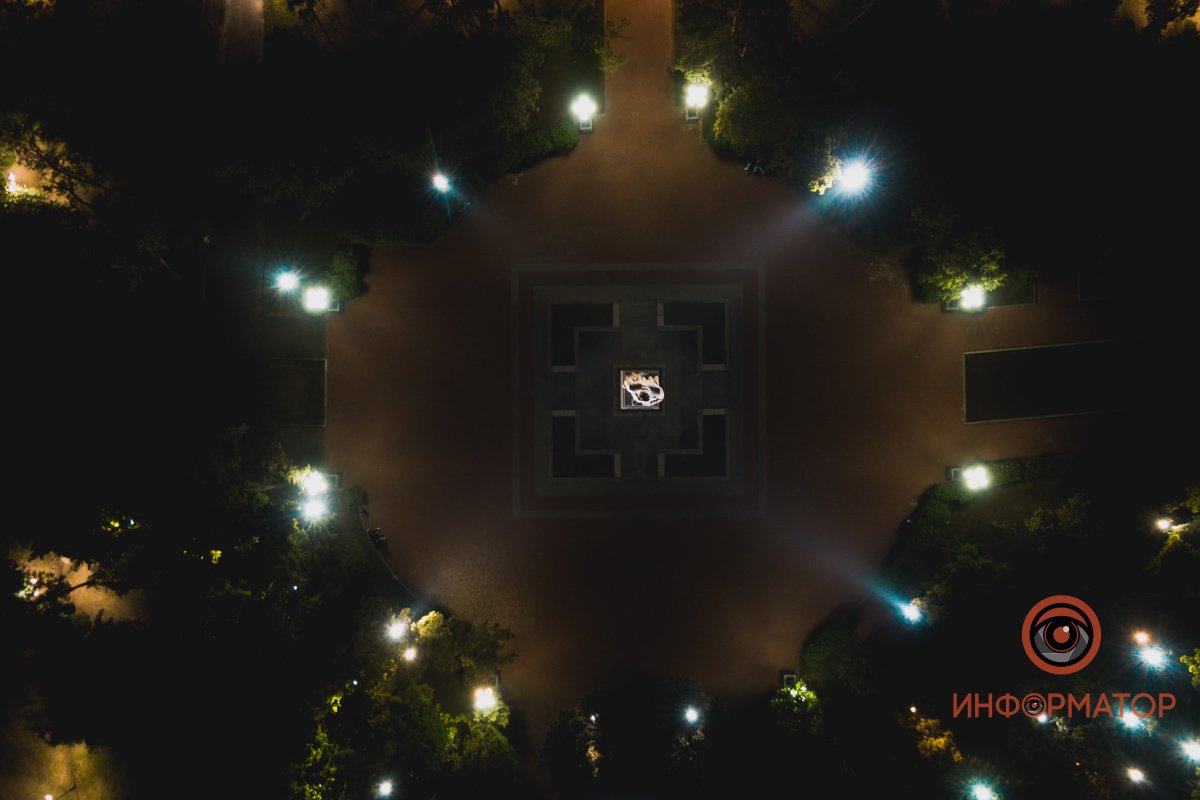 Памятник Шевченко на Монастырском острове Памятник Шевченко на Монастырском острове