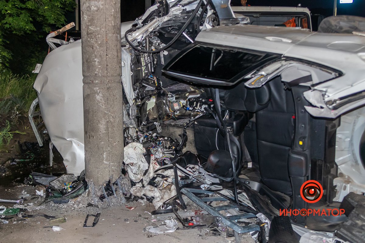 То, что осталось от автомобиля