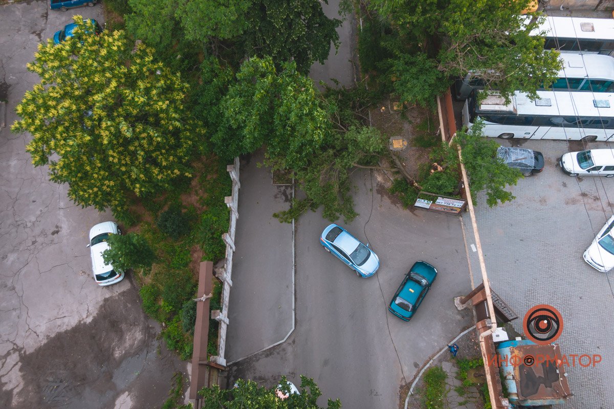 Повредился столб