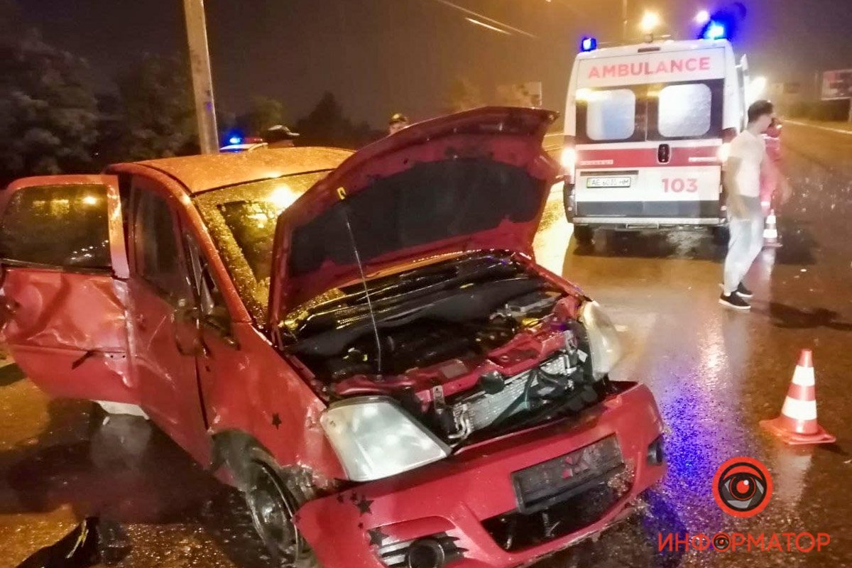 Opel двигался в сторону Левого берега Opel двигался в сторону Левого берега