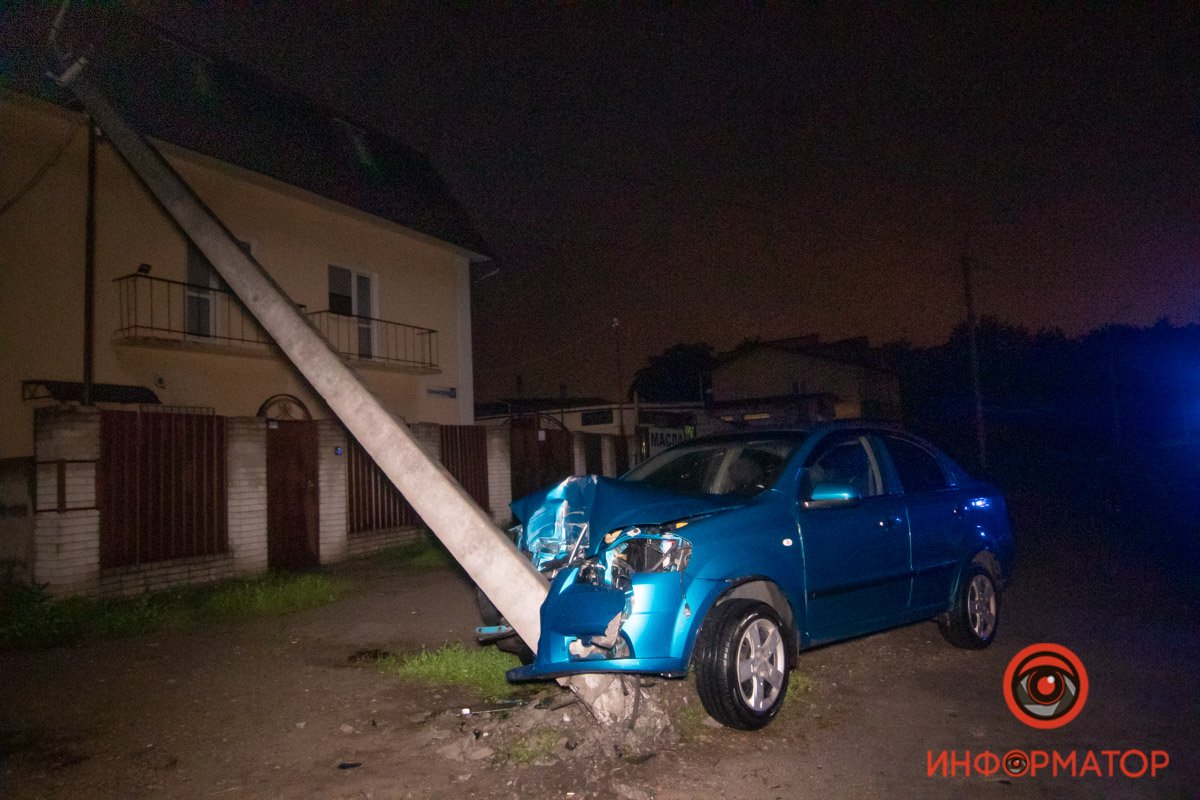 Авария произошла на улице Криворожской Авария произошла на улице Криворожской