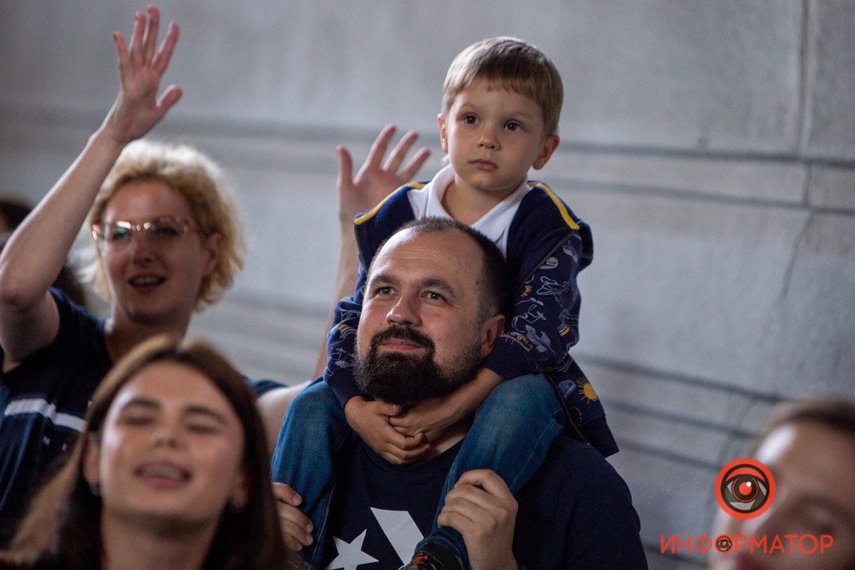 Музыка "Бумбокс" хорошо известна и старшему, и младшему поколениям Музыка "Бумбокс" хорошо известна и старшему, и младшему поколениям