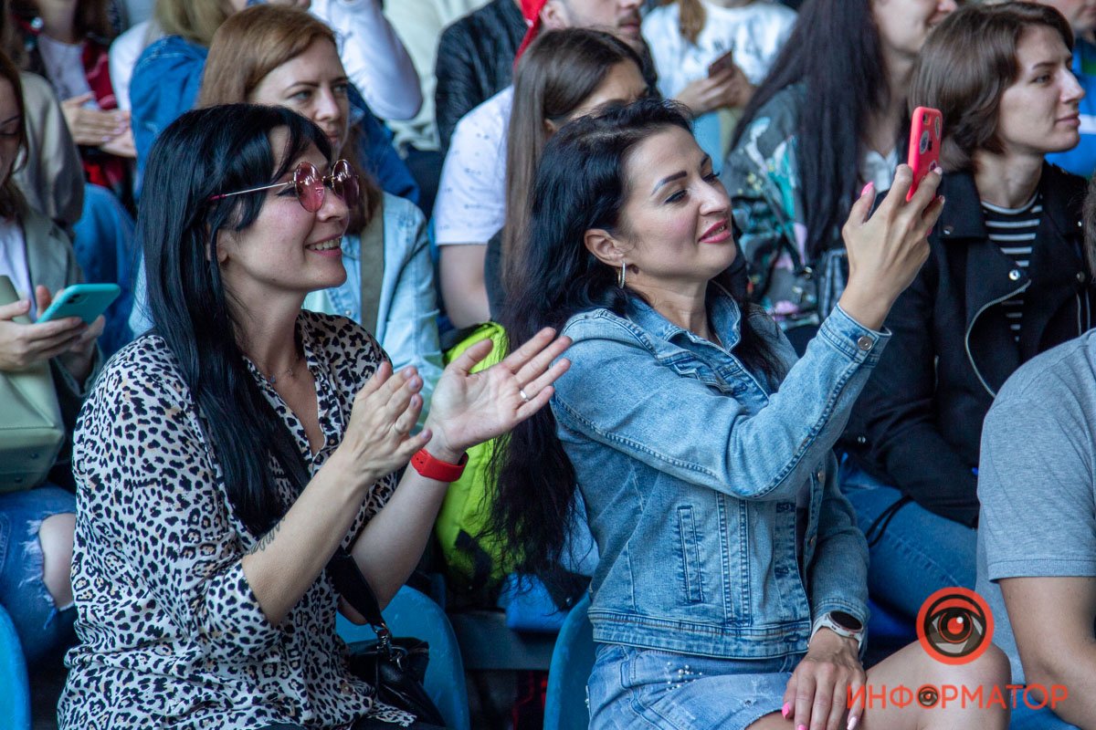 Вели прямые эфиры и записывали сториз в Instagram Вели прямые эфиры и записывали сториз в Instagram