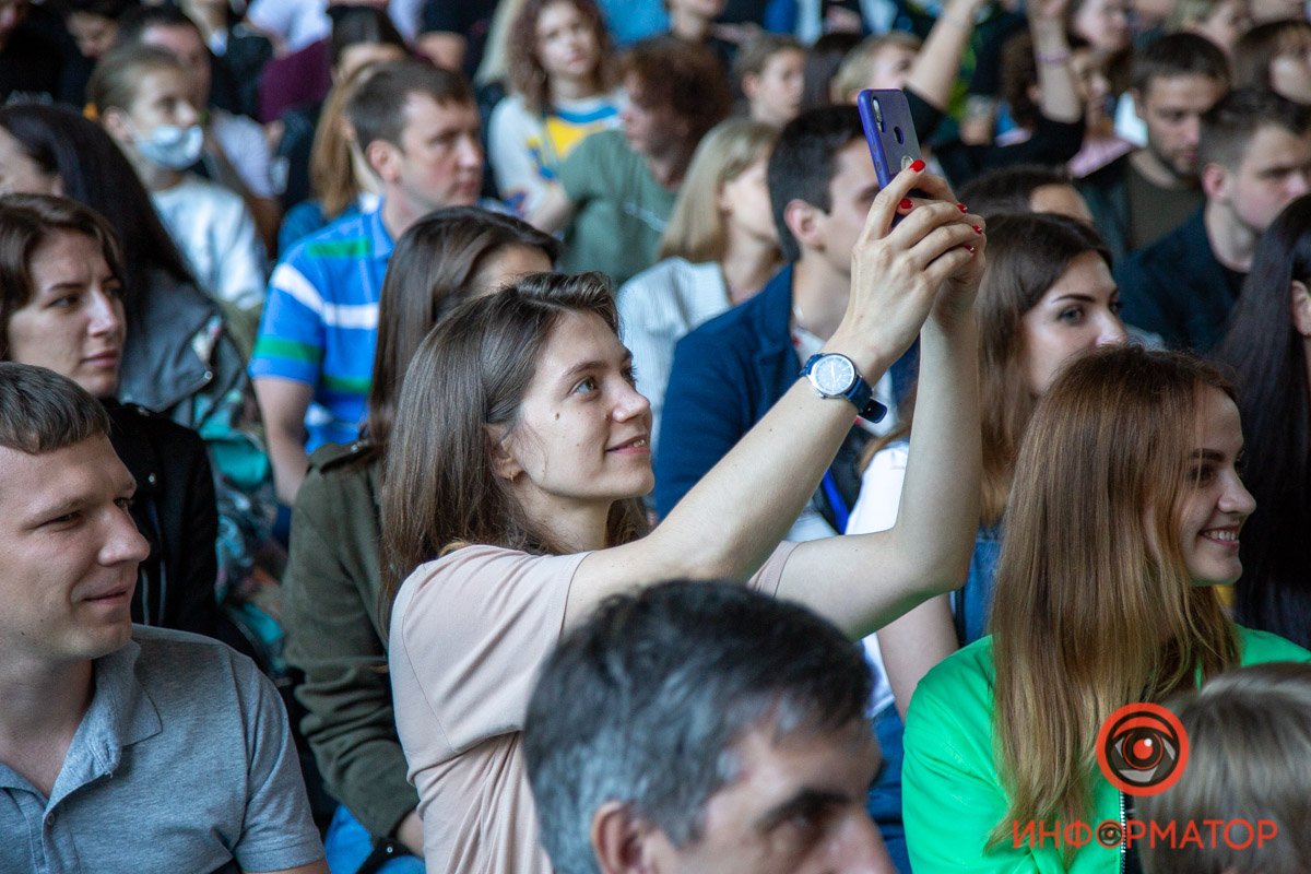 А 12 лет назад мы записывали песни "Бумбокс" на диктофон, чтобы слушать в любое время А 12 лет назад мы записывали песни "Бумбокс" на диктофон, чтобы слушать в любое время