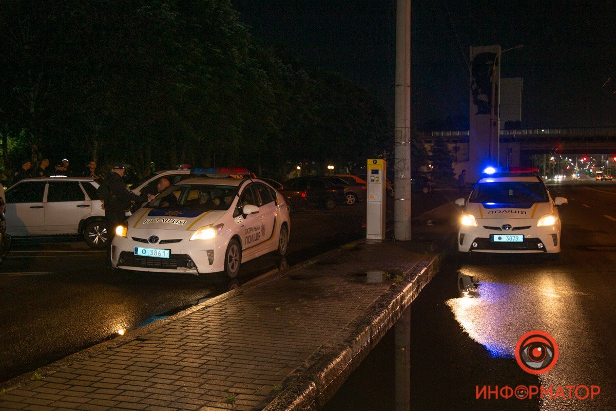 Свидетели рассказали, что женщина упала с Нового моста Свидетели рассказали, что женщина упала с Нового моста