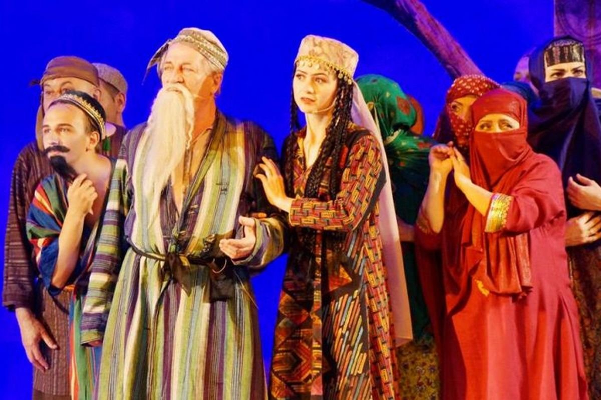 История с пряной атмосферой востока