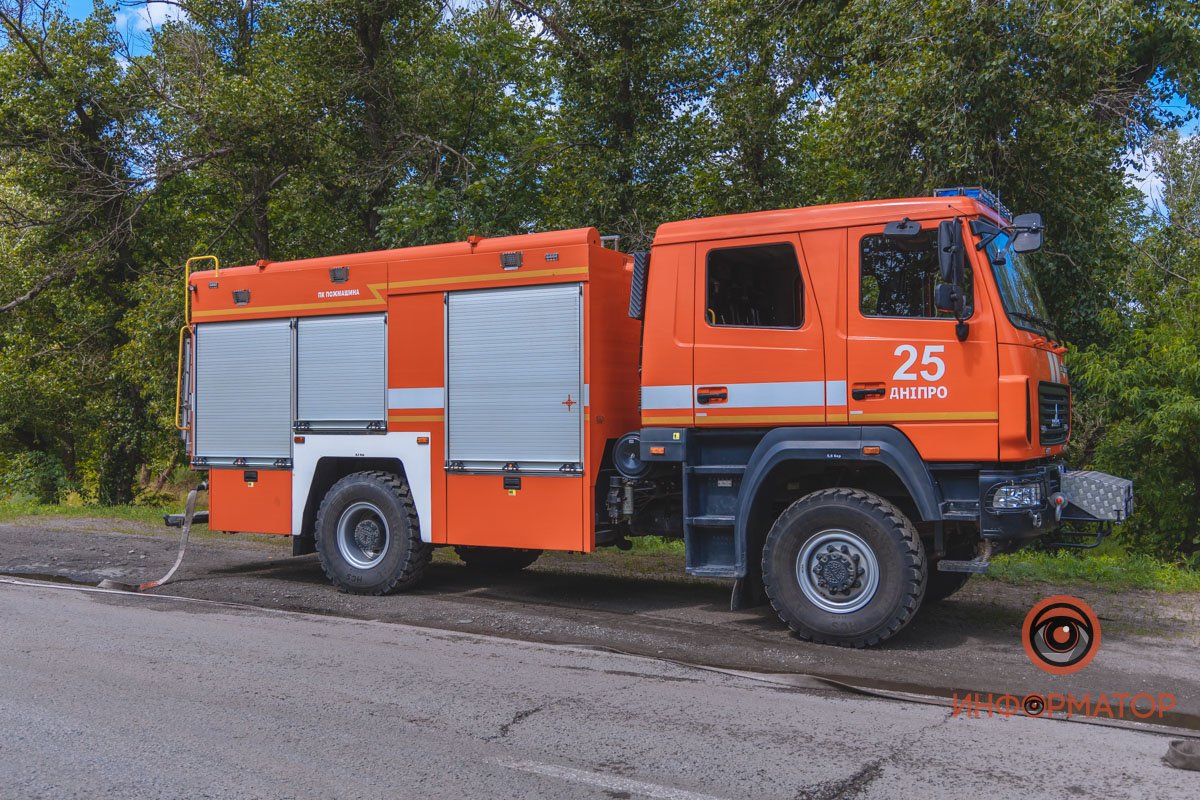 На место прибыли спасатели