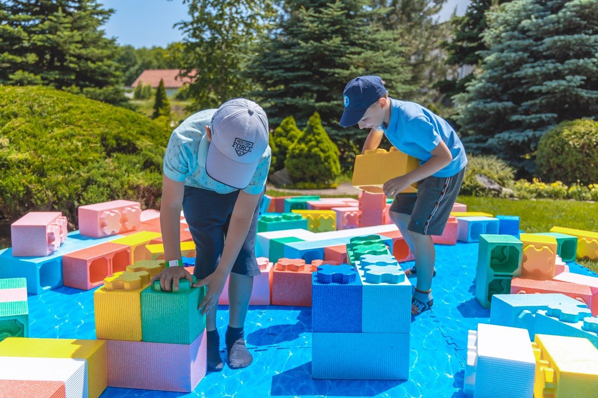 Огромный конструктор Огромный конструктор