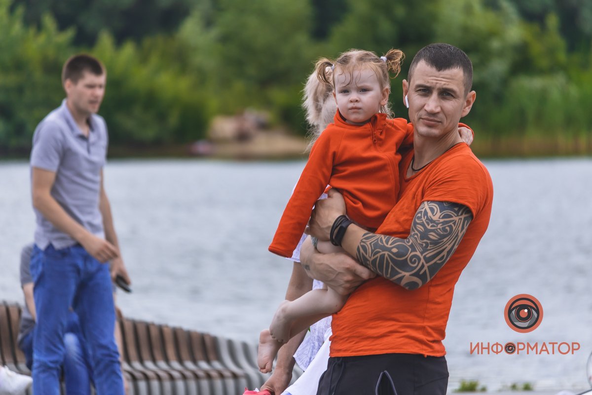 Семья в один цвет