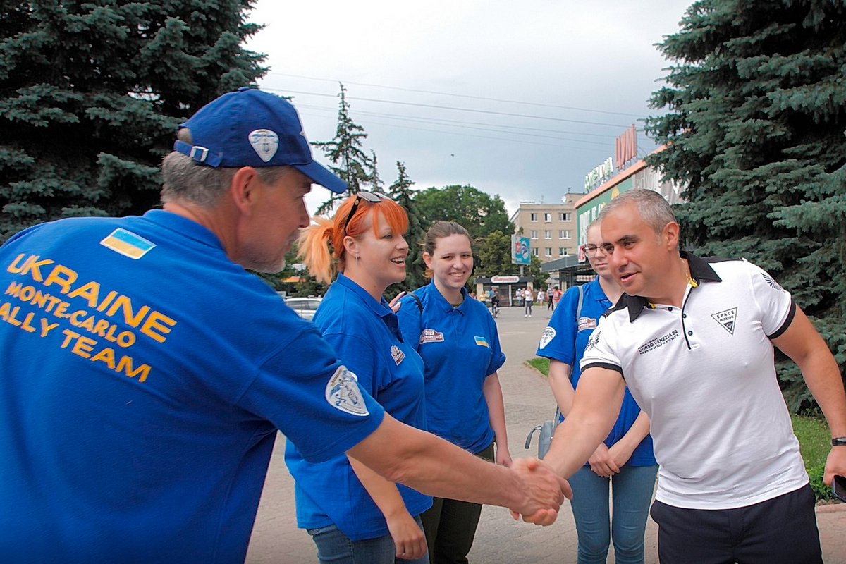 В Новомосковск команда приехала из Харькова, а далее двинется в Днепр