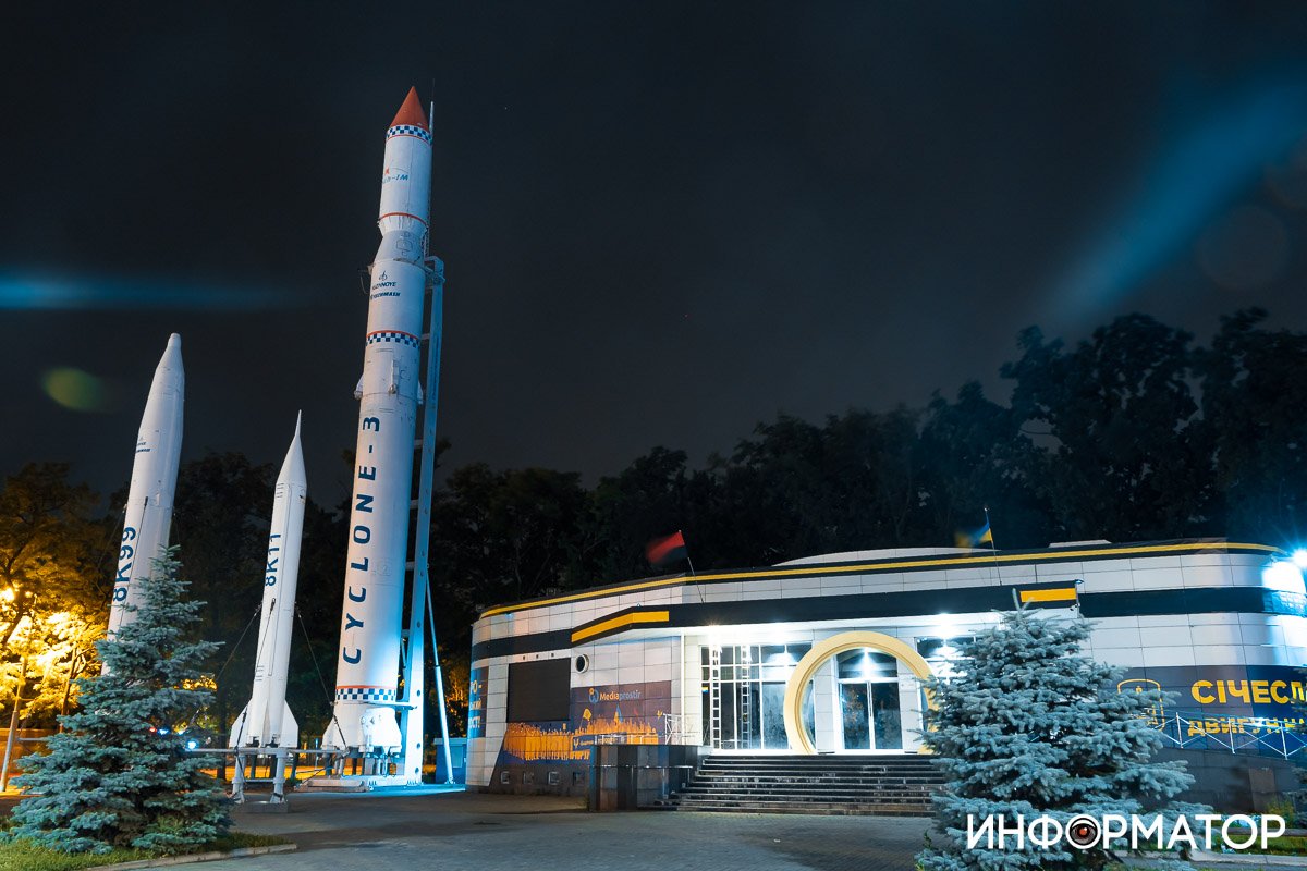 Небо, как всегда, прекрасно Небо, как всегда, прекрасно