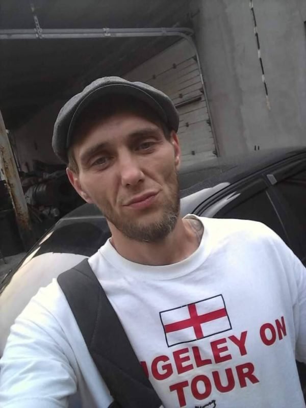 Тимофей выглядит на 40-45 лет Тимофей выглядит на 40-45 лет