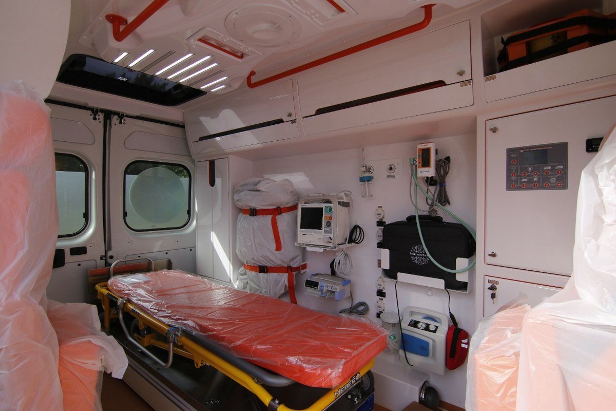 Машины обеспечены всем необходимым оборудованием для качественной работы медиков