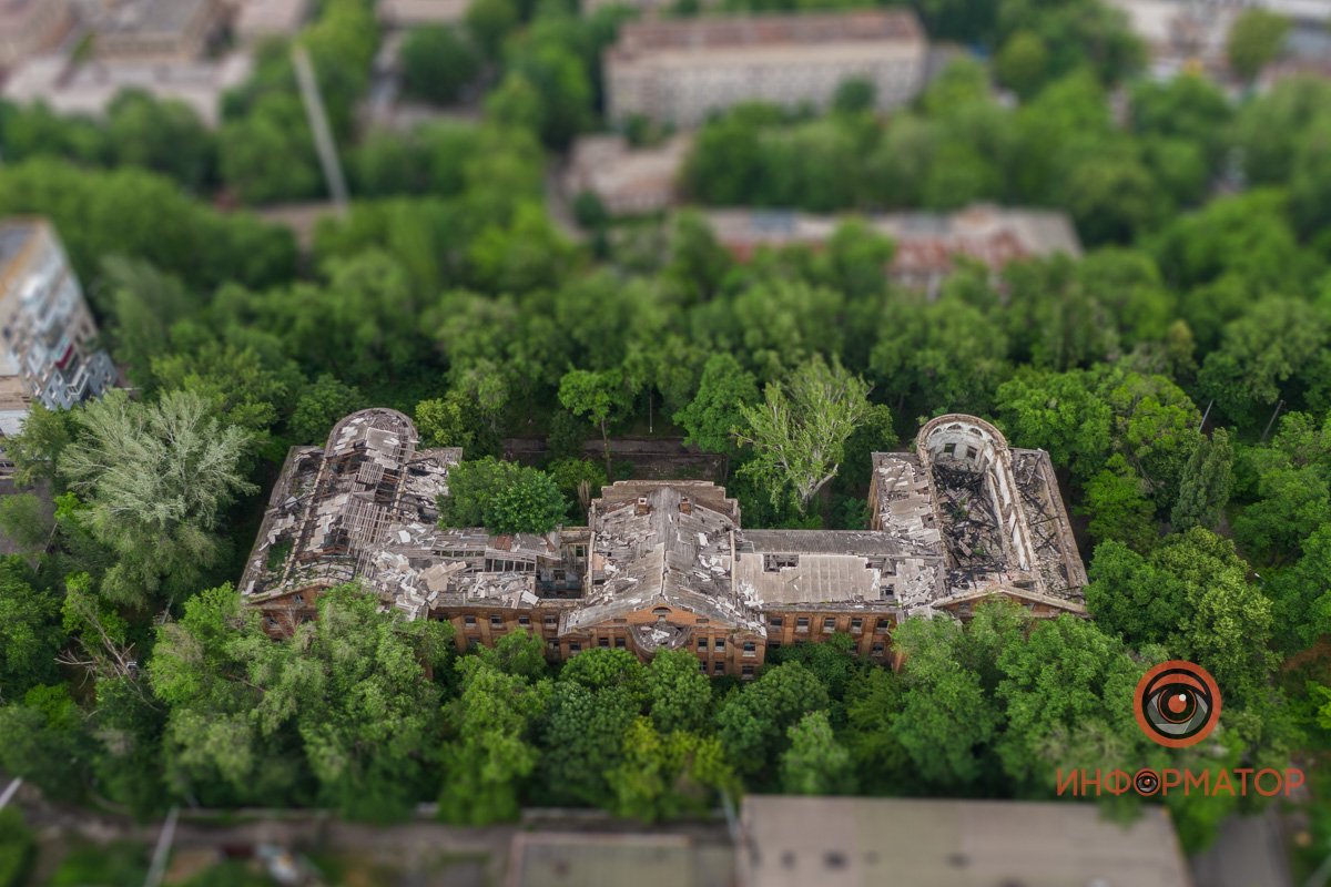 Не достроили