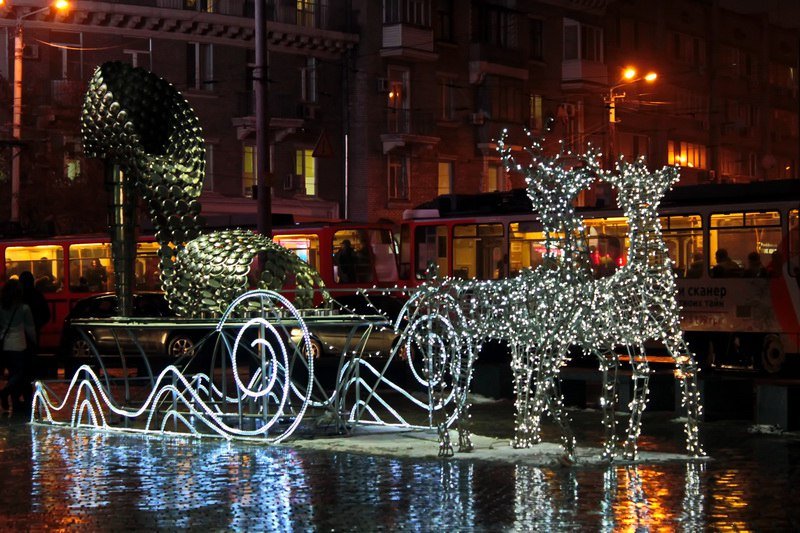 Днепр готов к празднованию Нового года (ФОТО) 3