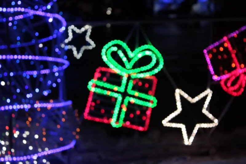 Днепр готов к празднованию Нового года (ФОТО) 12