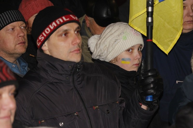 В Днепре состоялось факельное шествие в честь Бандеры: как это было (ФОТО) 3