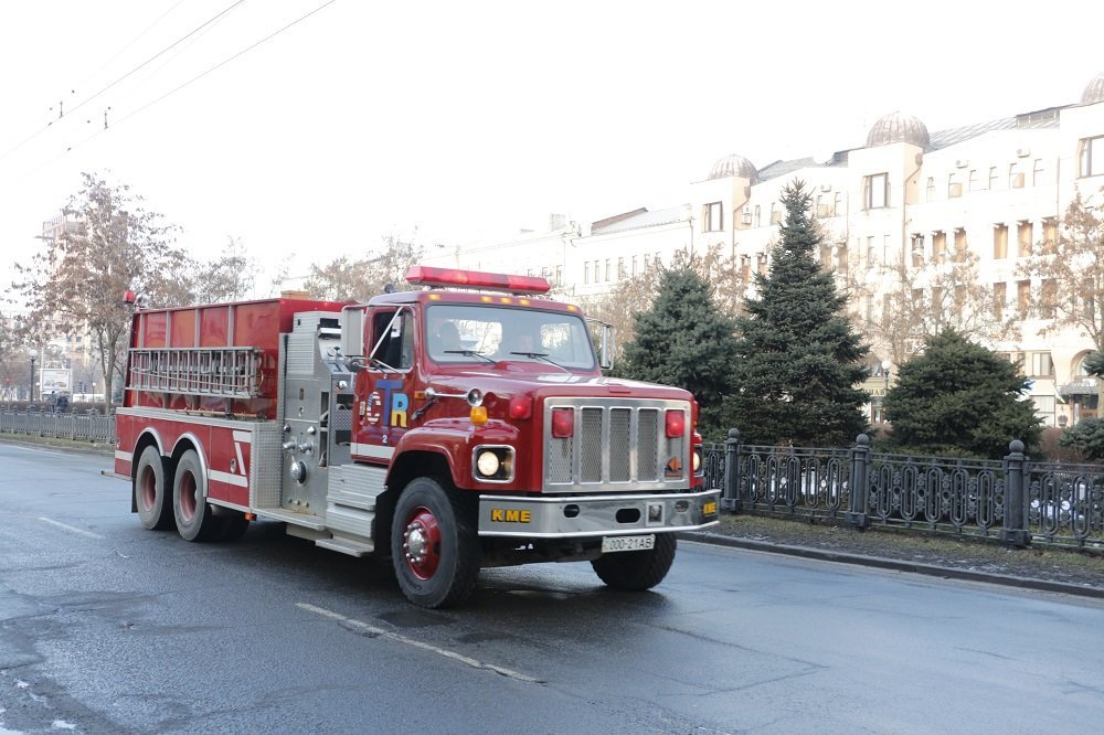 В Днепре прошел марафон Дедов Морозов (ФОТО, ВИДЕО) 9