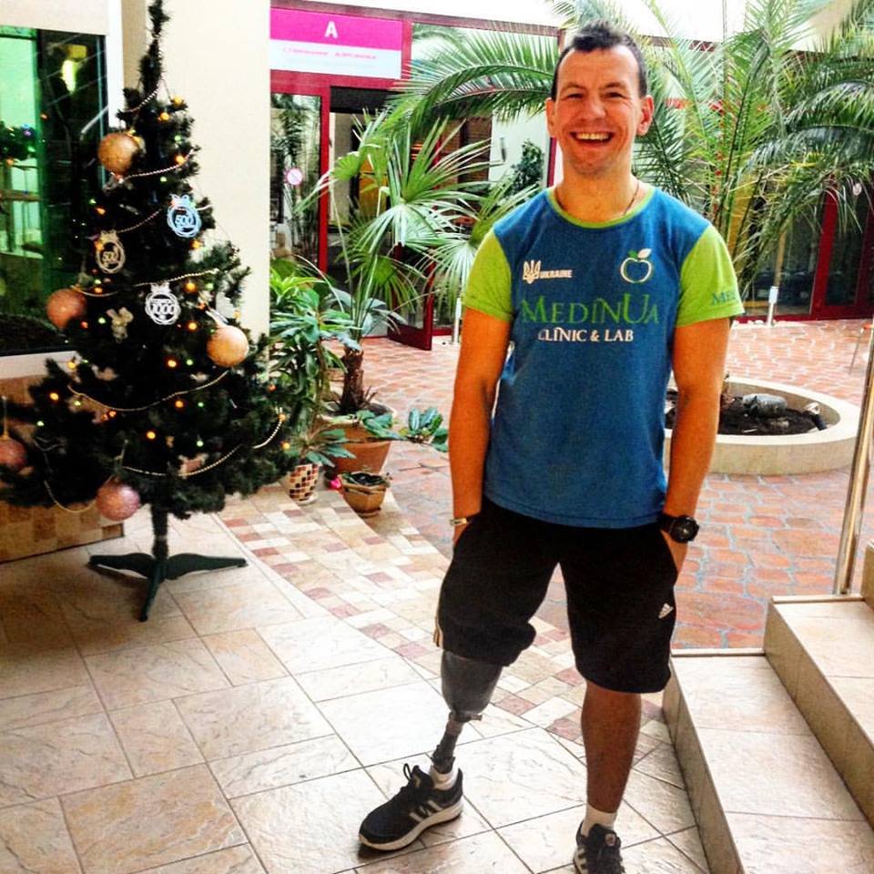 В Днепре жители и мэрия подарили спортсмену протез для участия в Паралимпиаде-2020 1