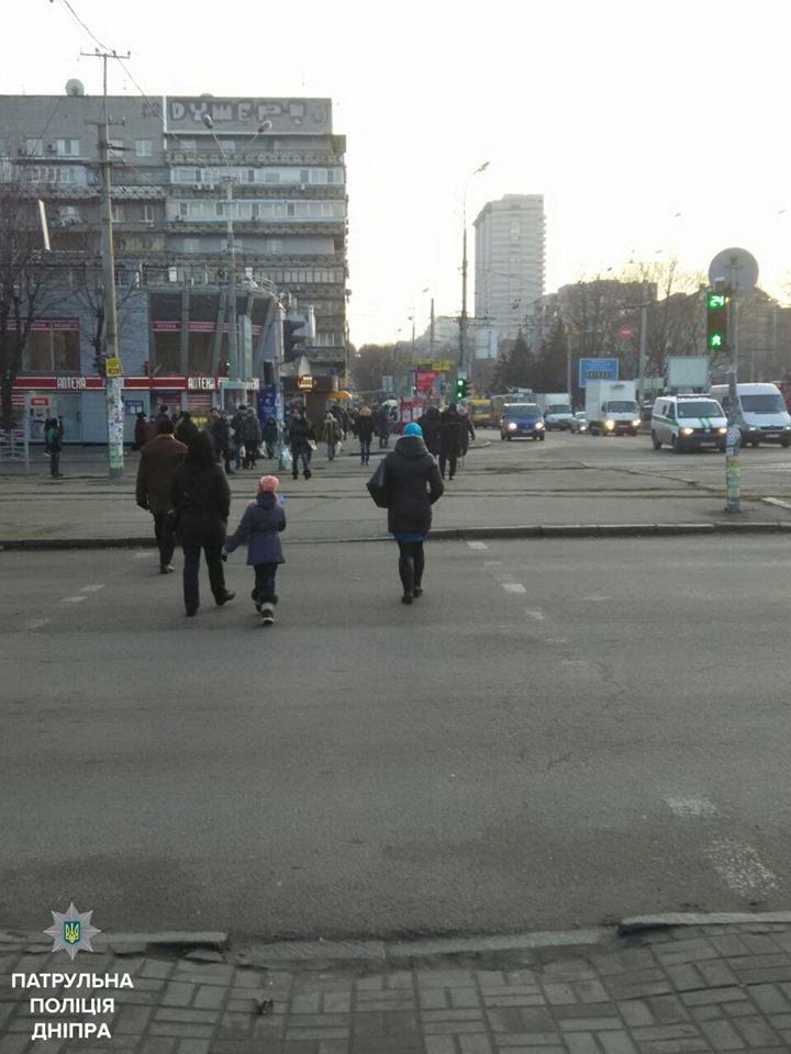 Полиция обратилась к пешеходам Днепра (ФОТО) 3