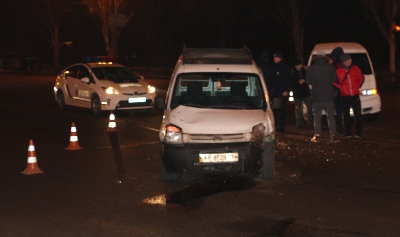 ДТП на Запорожском: столкнулись Citroen и Hyundai (ФОТО) 10