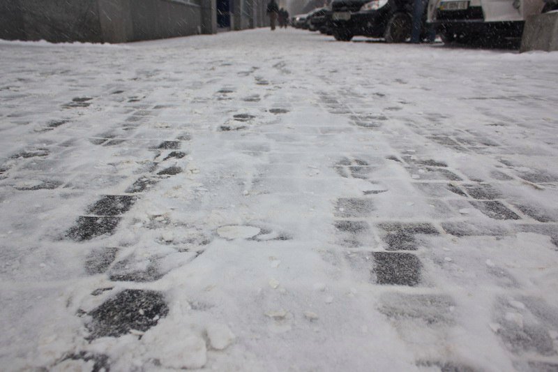 В Днепре выпал сильный снег: как выглядит город сейчас (ФОТО) 2