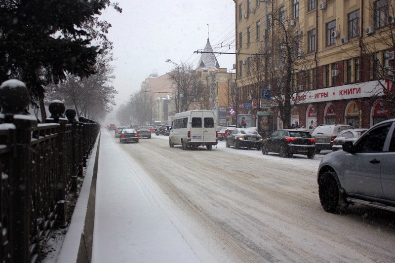 В Днепре выпал сильный снег: как выглядит город сейчас (ФОТО) 6