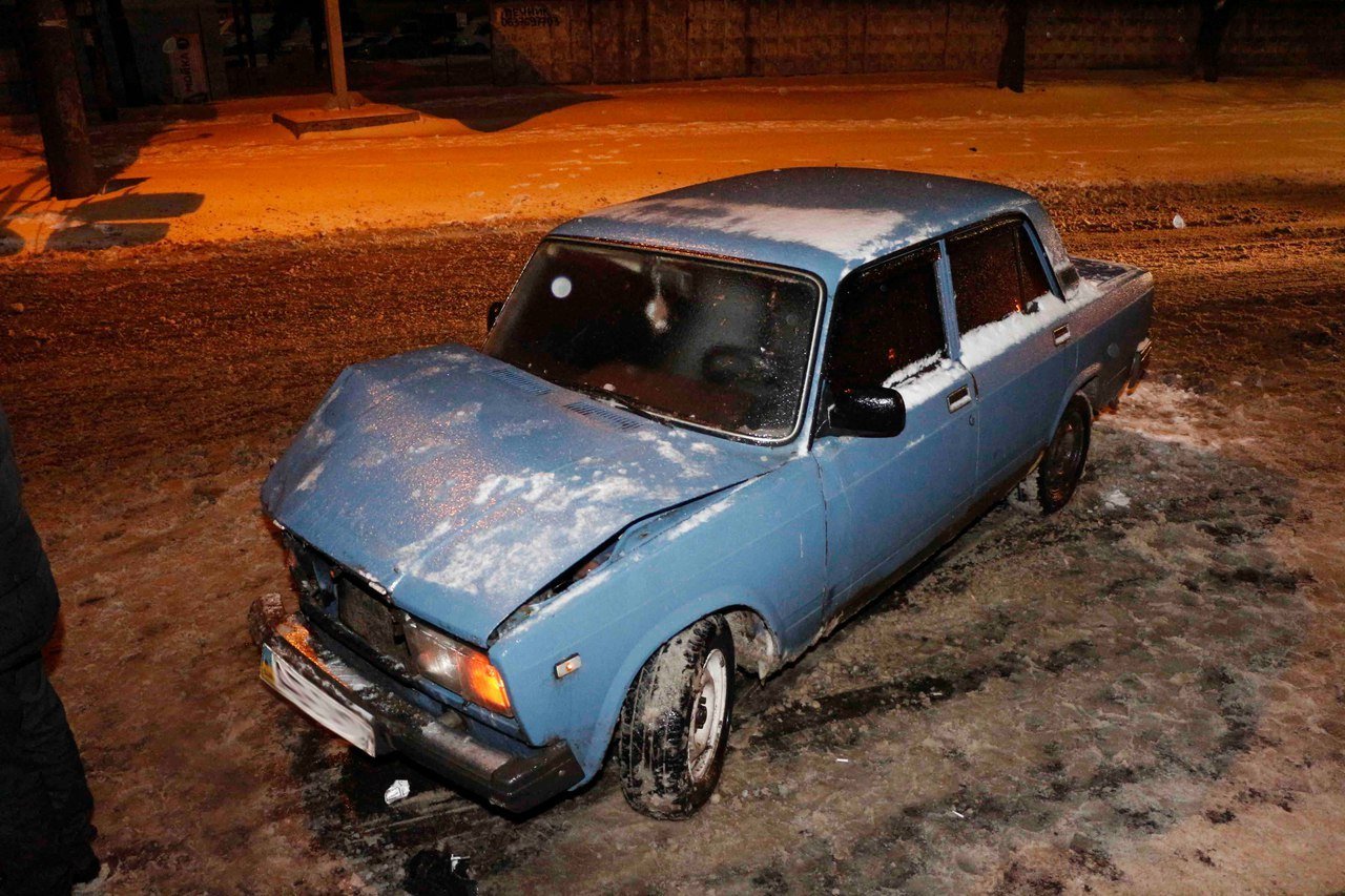ДТП под Рождество: на Шинной не разминулись Жигули и Daewoo Nexia 4