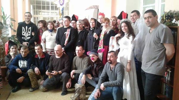 В Днепре устроили рождественское представление для раненых воинов АТО (ФОТО) 3