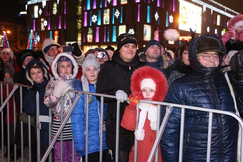 В Днепре с рождественским концертом выступил Олег Скрипка (ФОТО, ВИДЕО) 16