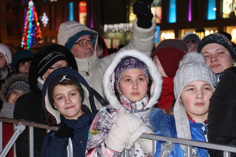 В Днепре с рождественским концертом выступил Олег Скрипка (ФОТО, ВИДЕО) 17