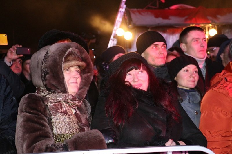 В Днепре с рождественским концертом выступил Олег Скрипка (ФОТО, ВИДЕО) 18