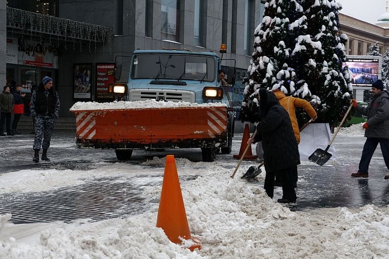 Как Днепр чистят от снега и безопасно ли в городе (ФОТО) 5