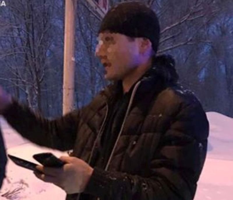 Представился полицейским и отобрал телефон: патрульные задержали подозреваемого в ограблении 2