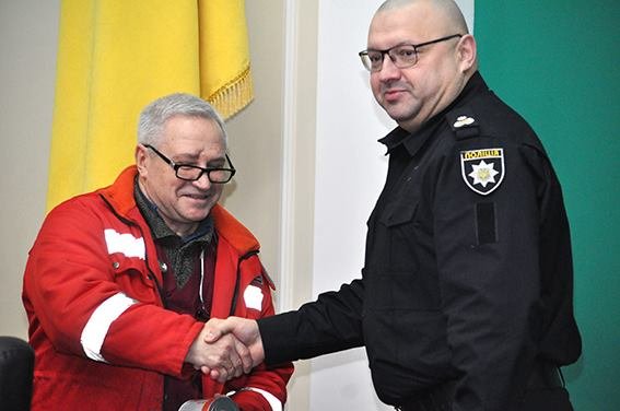 Разборки под Днепром: подробности обстрела полиции и взятия заложников (ФОТО, ВИДЕО) 1