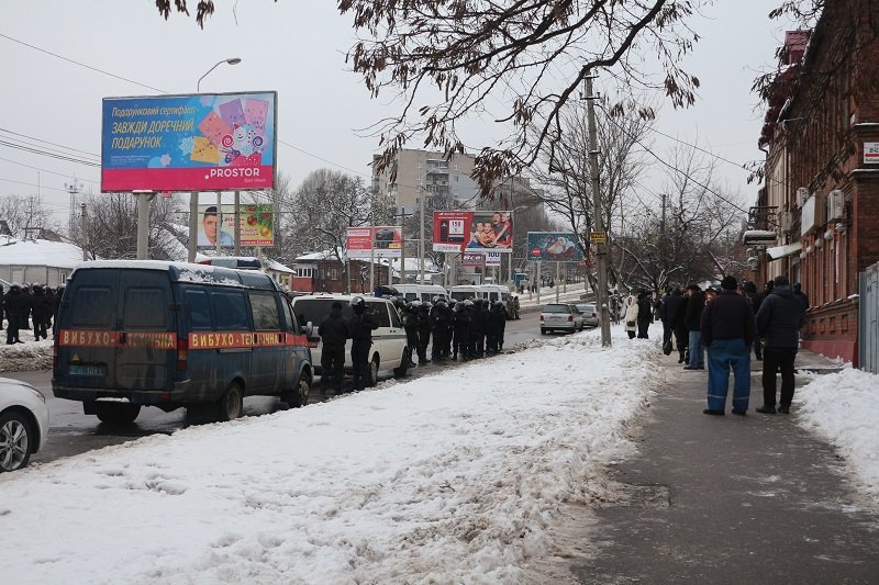 Днепровские войны продолжаются: минирования и толпы вооруженных людей в разных районах Днепра (ФОТО) 4