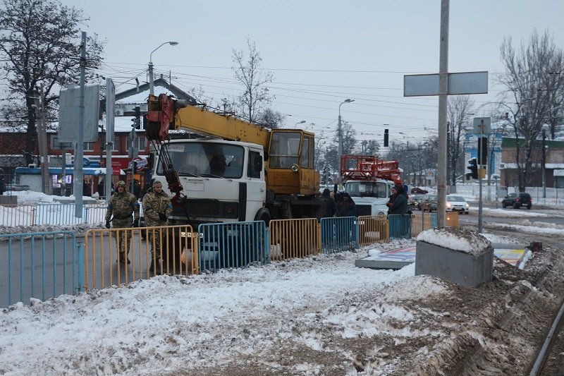 Днепровские войны продолжаются: минирования и толпы вооруженных людей в разных районах Днепра (ФОТО) 6