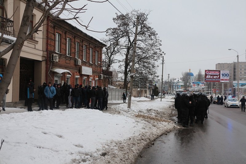 Днепровские войны продолжаются: минирования и толпы вооруженных людей в разных районах Днепра (ФОТО) 9