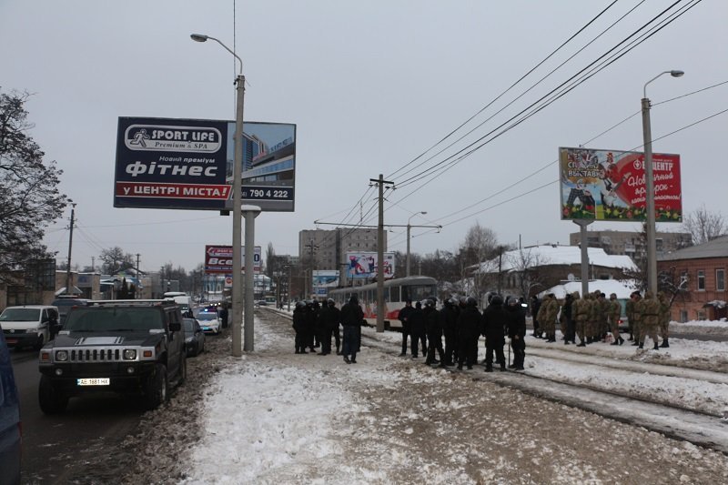 Днепровские войны продолжаются: минирования и толпы вооруженных людей в разных районах Днепра (ФОТО) 11