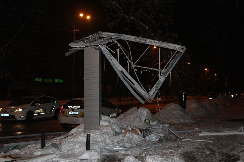 Сильные хлопки и много полиции: что происходило ночью в Днепре (ФОТО) 1