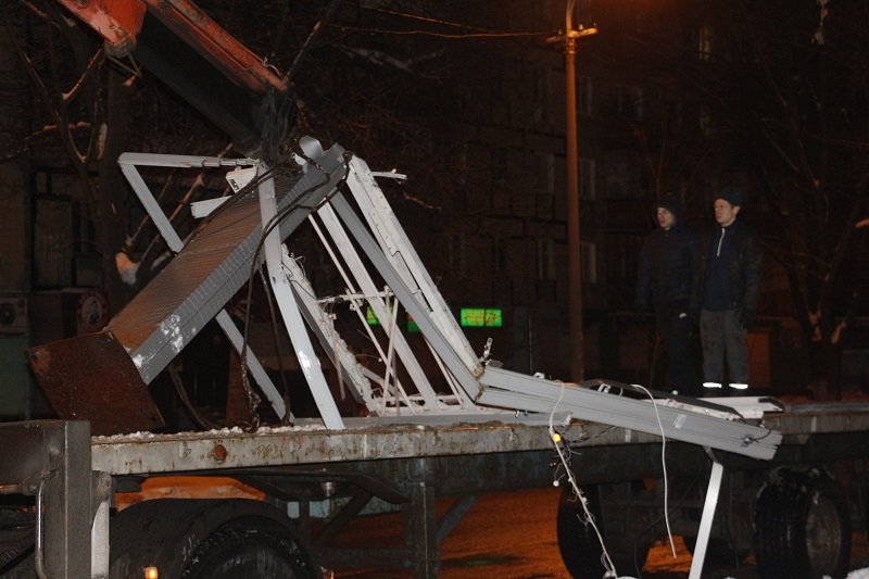 Сильные хлопки и много полиции: что происходило ночью в Днепре (ФОТО) 11