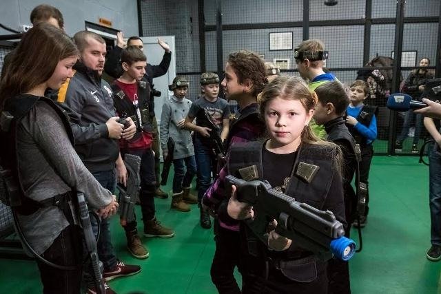 В Днепре устроили лазерные бои для детей военных (ФОТО) 3