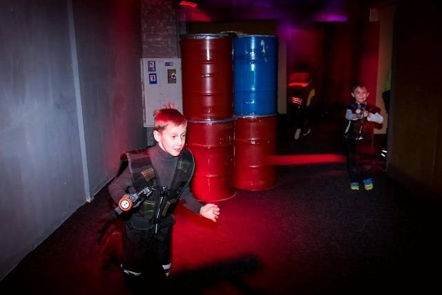 В Днепре устроили лазерные бои для детей военных (ФОТО) 6