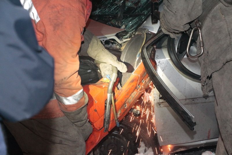 Ночное ДТП в Днепре: погиб человек (ФОТО) 4