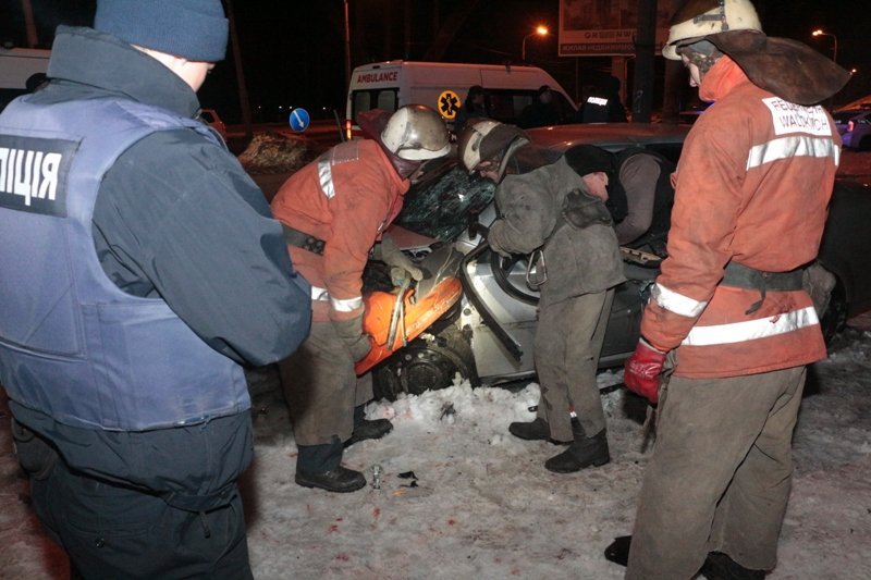 Ночное ДТП в Днепре: погиб человек (ФОТО) 5