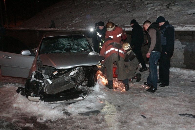 Ночное ДТП в Днепре: погиб человек (ФОТО) 6