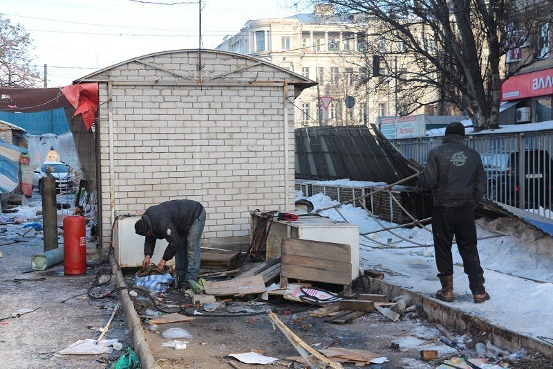 В Днепре снесли незаконный рынок перед "Озеркой" (ФОТО) 2